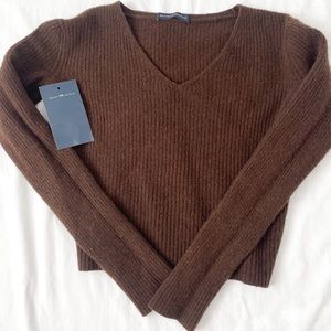 Brandy Melville Brown V-neck sweater